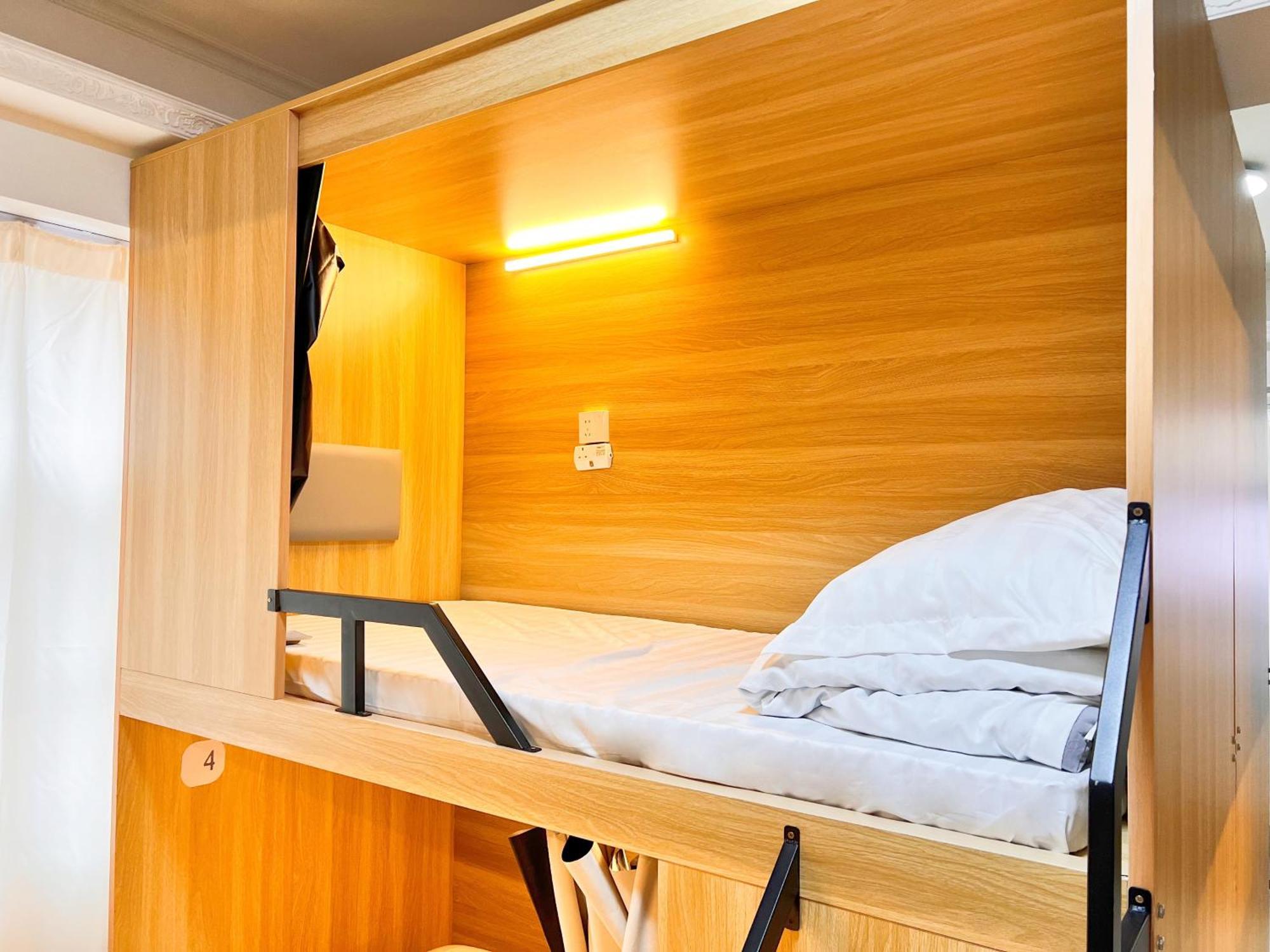 Waveflo Hostel 浪花青旅 Гонконг Экстерьер фото
