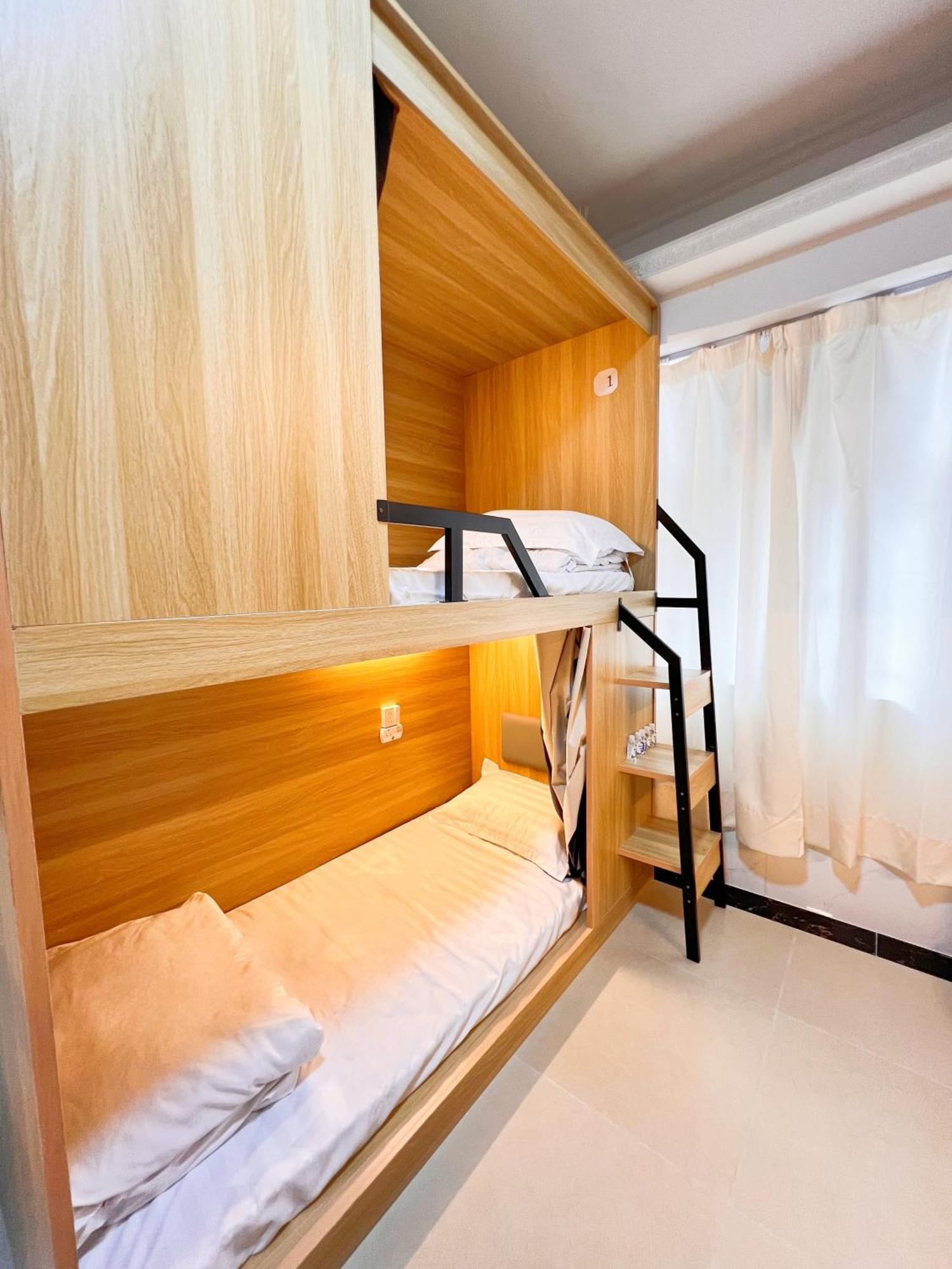 Waveflo Hostel 浪花青旅 Гонконг Экстерьер фото