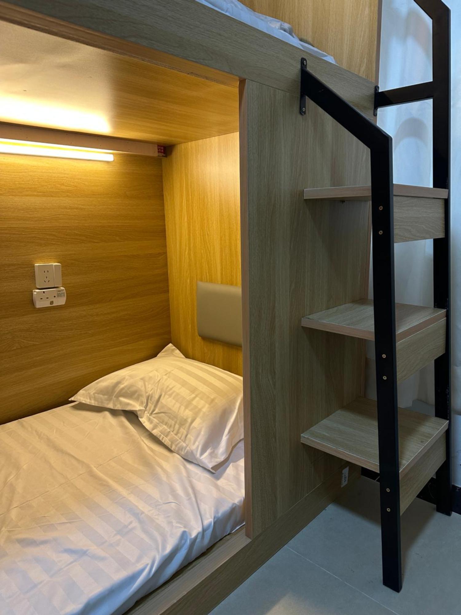 Waveflo Hostel 浪花青旅 Гонконг Экстерьер фото